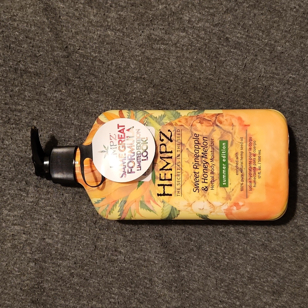 Nwt Hempz sweet pineapple and honey melon lotion 17oz